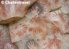 Traces of the first settlers: the Cave of the Hands - River Paintings